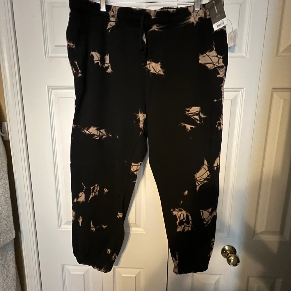 Reverse Tie-Dye sweatpants